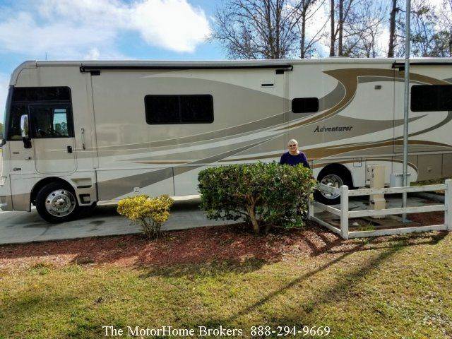 2010 Winnebago Adventurer 38N  **REDUCED**