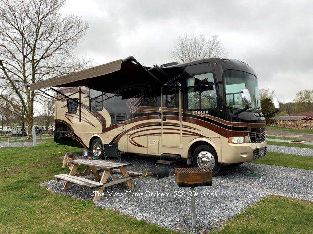 2010 Monaco Monarch 33SDD